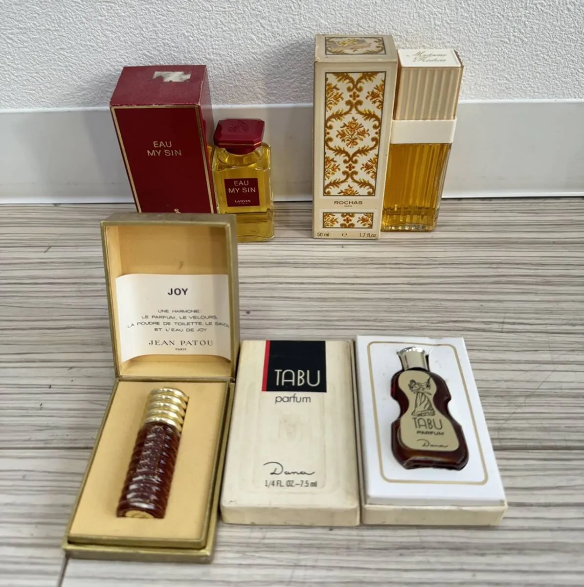 Item photo