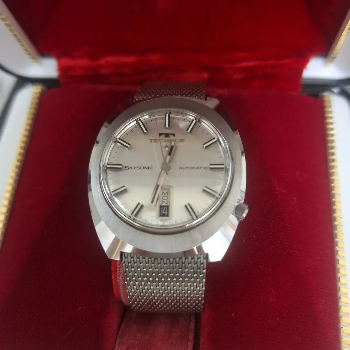 Item photo
