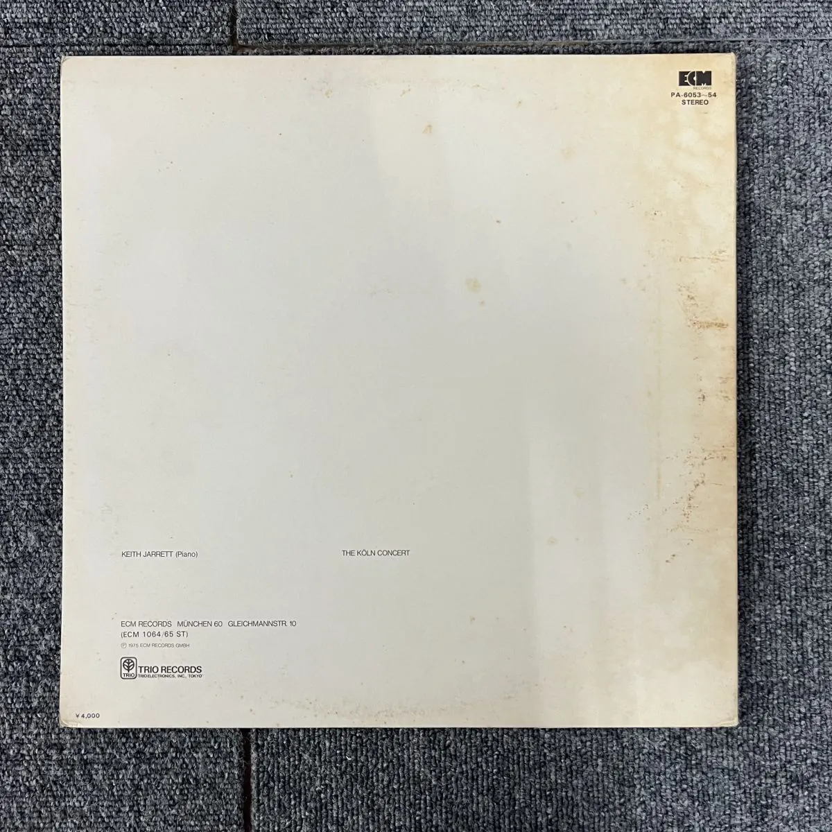 Item photo